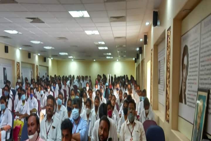 Sri Vasavi Institute of Pharmaceutical Sciences, Pedda Palli campus photo 4