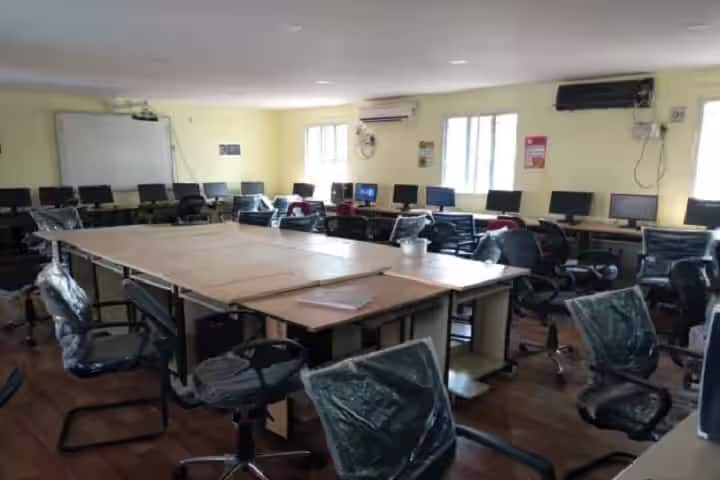 NTR Government Degree College for Women, Mahabubnagar campus photo 2