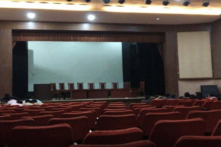 Gandhi Medical College, Bhopal campus photo 2