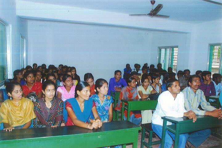 Maharaja Madakarinayaka First Grade College for Arts and Commerce, Chitradurga campus photo 4
