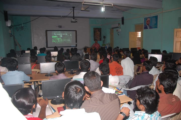 Sharadopasak Shikshan Sanstha Aurad Shaha Sanchalit Master Deenanath Mangeshkar Mahavidyalaya, Latur campus photo 2
