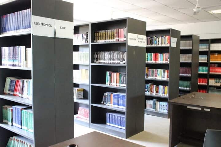 Universal College of Engineering, Thane campus photo 4