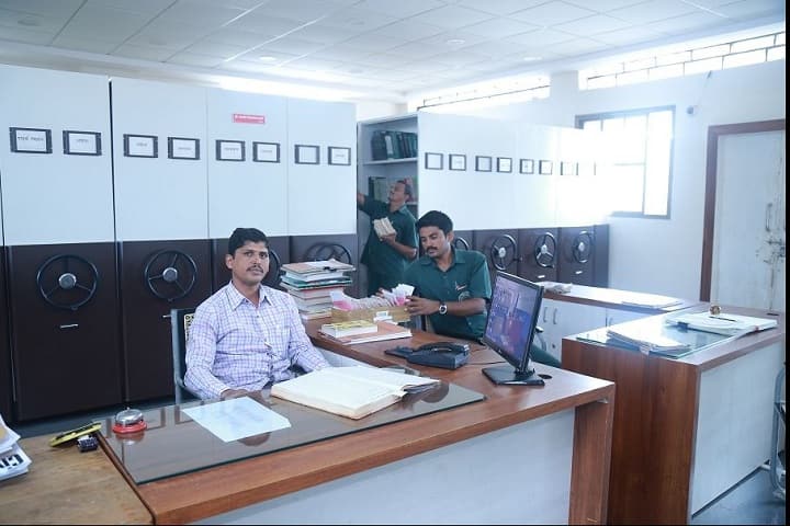Seth G R Ayurved College, Solapur campus photo 6