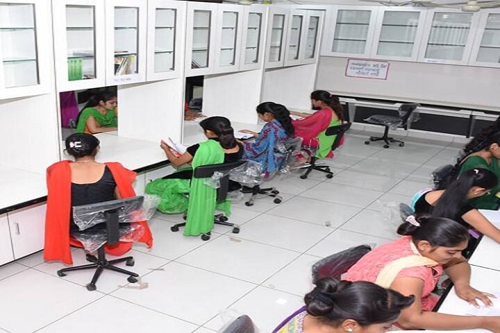 Shree Sahjanand Girls Institute, Bhuj campus photo 6
