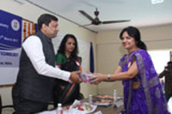 Shivrath Center of Excellence in Clinical Research, Ahmedabad campus photo 3