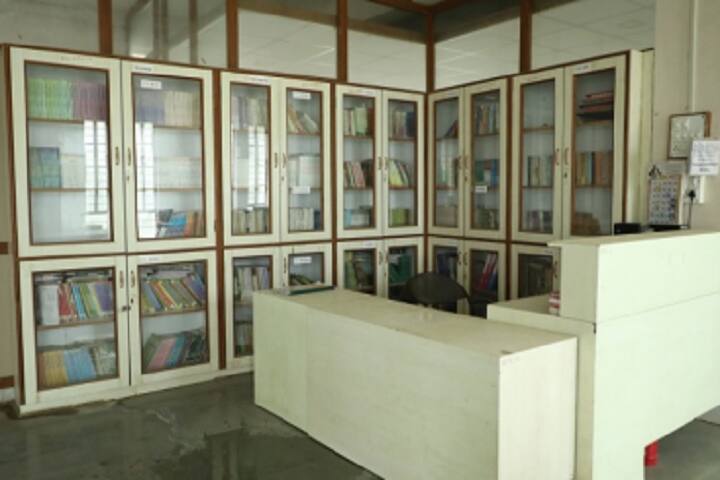 Ramesh Phirodia College of Arts, Science and Commerce, Ahmednagar campus photo 3