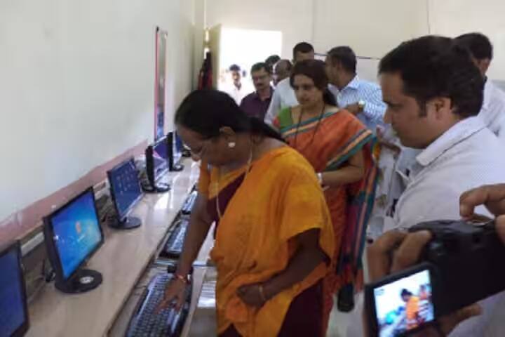 Amdar Shashikant Shinde Mahavidyalaya, Medha campus photo 3