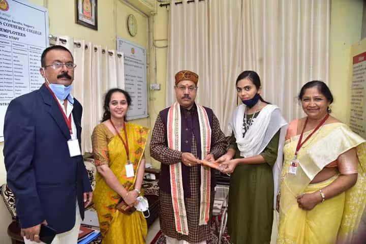 Shri Niketan Arts, Commerce College, Nagpur campus photo 5