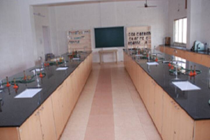 SJ Thakkar Pharmacy College, Rajkot campus photo 4