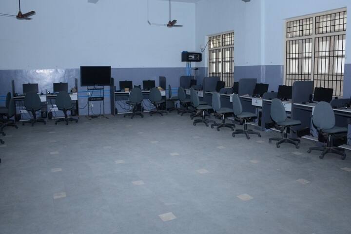 Shree JS Bhakta and Shree KM Bhakta Arts and Shree AN Shah Science and Shree NF Shah Commerce College, Surat campus photo 4
