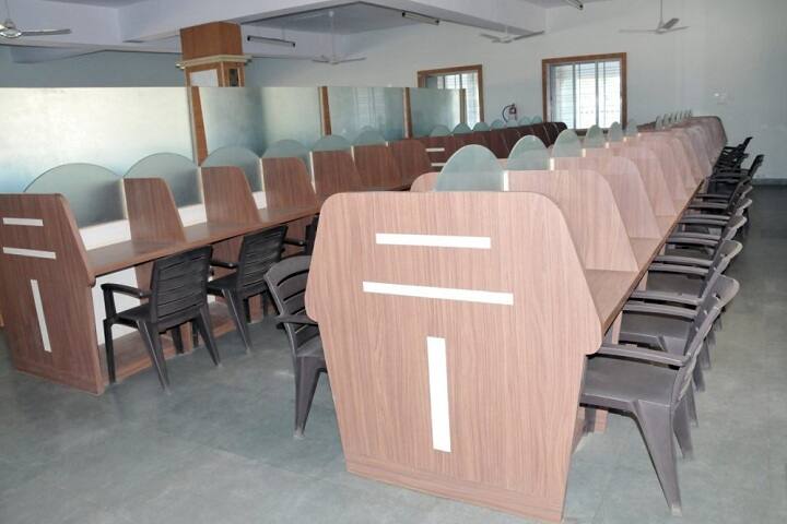 Padmashri Manibhai Desai Mahavidyalaya, Pune campus photo 6