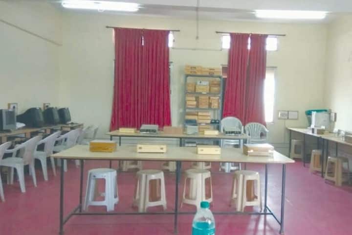 Shri Baneshwar Shikshan Sanstha's Arts, Science and Commerce College, Burhannagar campus photo 3