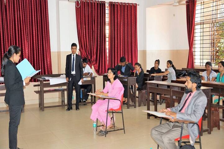 St Aloysius Evening College, Mangalore campus photo 3