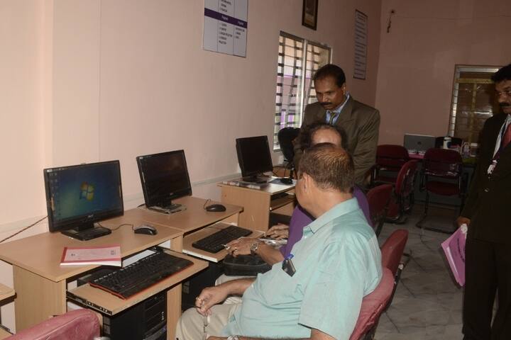 Sharadrao Pawar Arts and Commerce College, Gadchandur campus photo 4