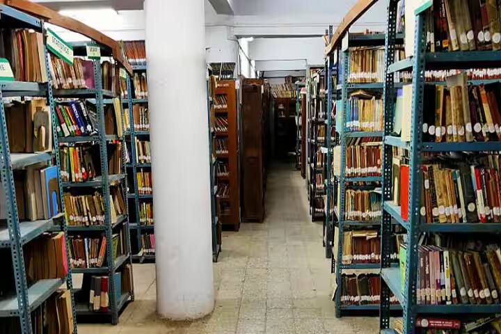 Jalgaon District Maratha Vidya Prasarak Co-Operative Society's Arts Commerce and Science College, Yawal campus photo 4