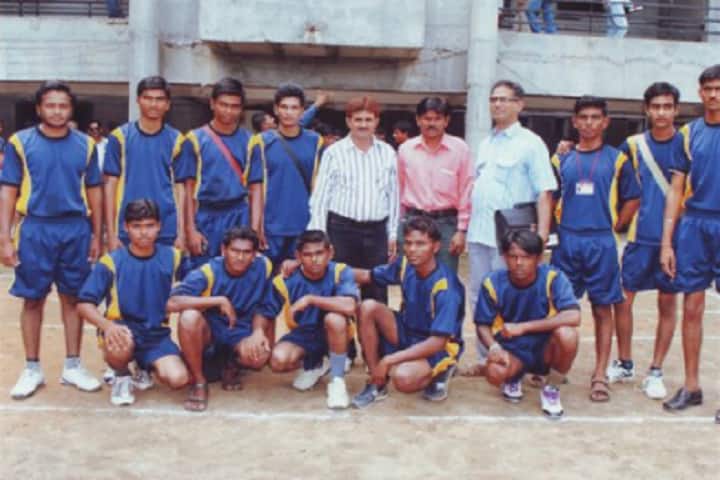 Jalgaon District Maratha Vidya Prasarak Co-Operative Society's Arts Science and Commerce College, Varangaon campus photo 5