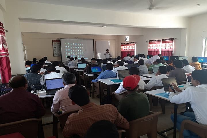 Smt SK Gandhi Arts, Amolak Science, PH Gandhi Commerce College, Kada campus photo 4