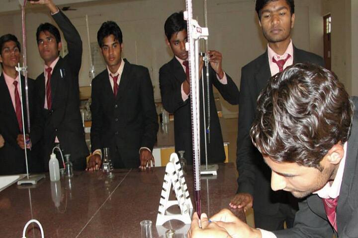 Radhaswami Institute of Technology, Jabalpur campus photo 4
