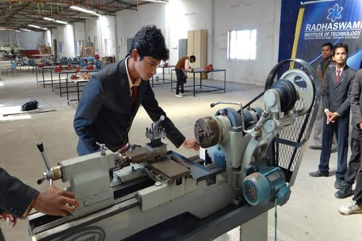 Radhaswami Institute of Technology, Jabalpur campus photo 5