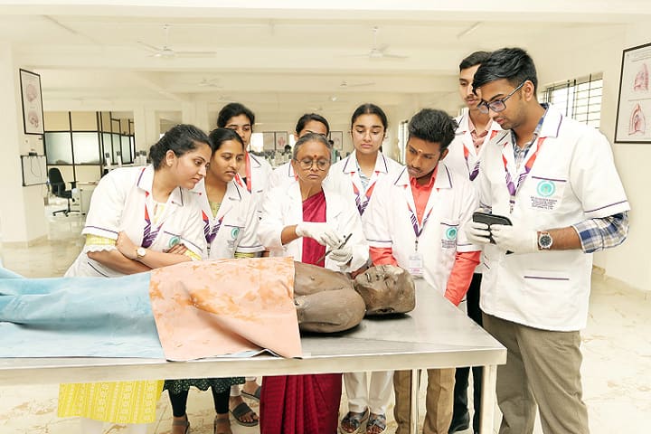 Sri Chamundeshwari Medical College Hospital and Research Institute, Ramanagara campus photo 4