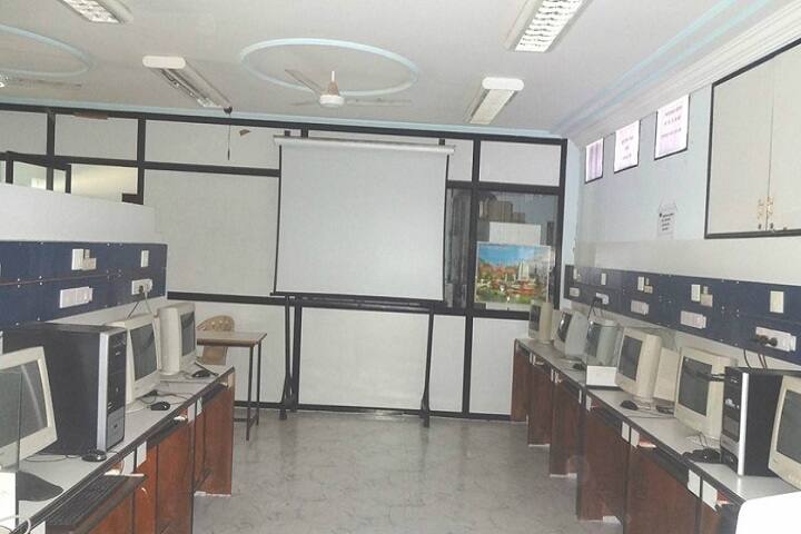 Shri Tilok Jain Dnyan Prasarak Mandal's Shri Anand College, Pathardi campus photo 3