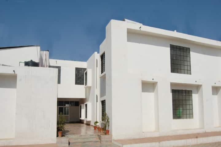 Rajdhani Engineering College, Jaipur campus photo 2