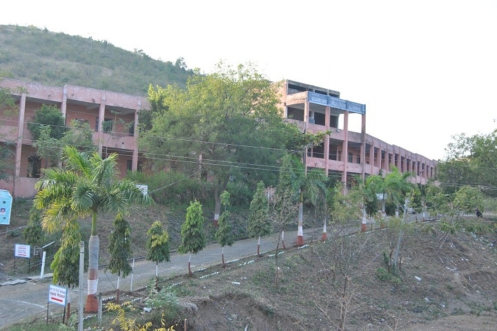 Yashodeep Shikshan Sanstha's Nagnath Arts Commerce and Science College, Hingoli campus photo 2