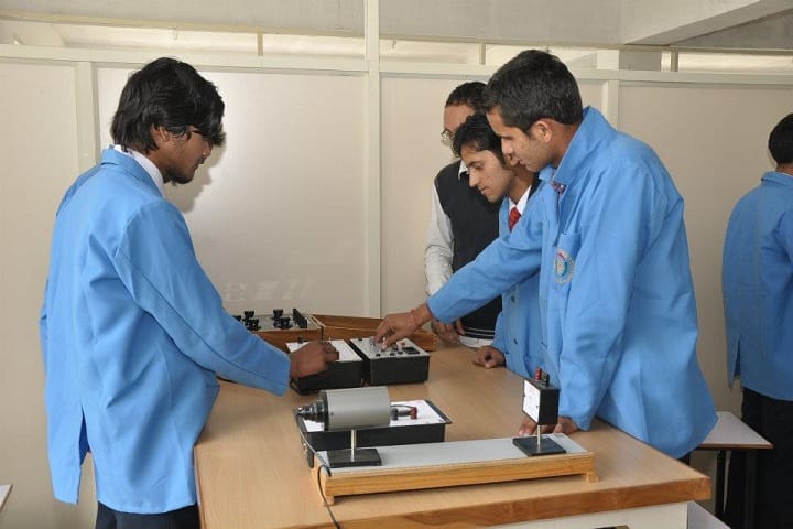 Bells Institute of Management and Technology, Shimla campus photo 3