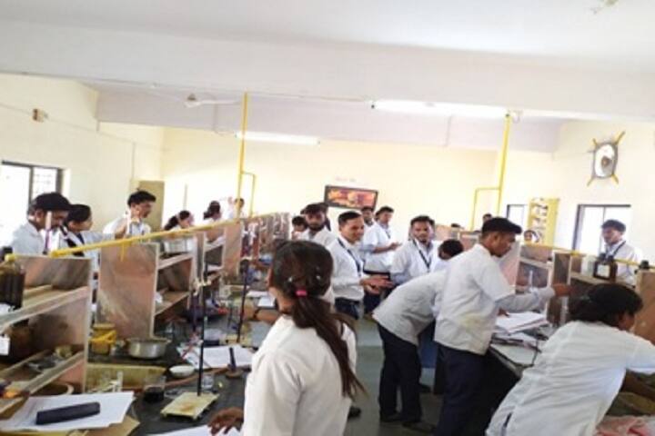 Sau Sushilamai Kale Arts, Commerce and Science College, Gautamnagar campus photo 4