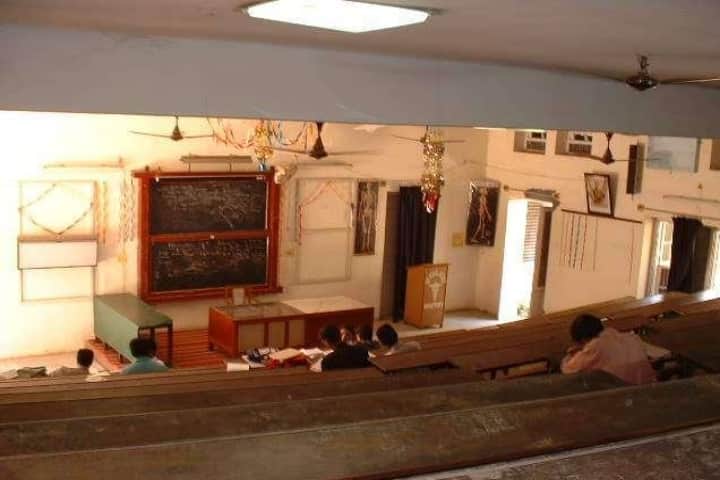 Mysore Medical College and Research Institute, Mysore campus photo 2