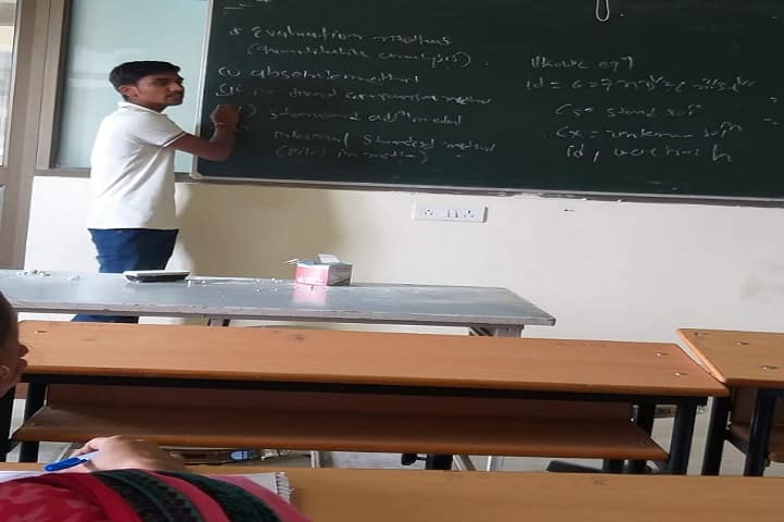 Smt AR Vikani Science College, Aamsaran campus photo 3