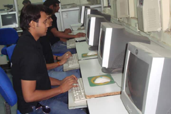 Motilal Nehru Institute of Research and Business Administration, University of Allahabad campus photo 5