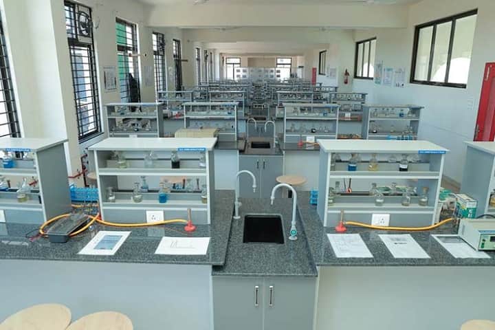 Jagadguru Gangadhar Mahaswamigalu Moorsavirmath Medical College, Hubli campus photo 4