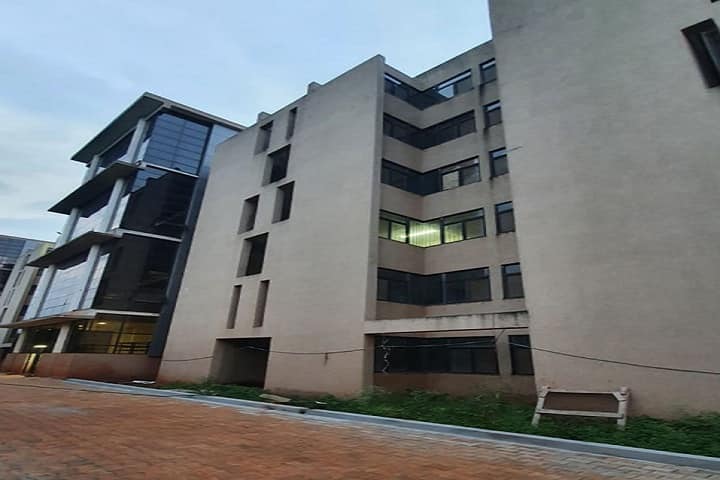 Jagadguru Gangadhar Mahaswamigalu Moorsavirmath Medical College, Hubli campus photo 5