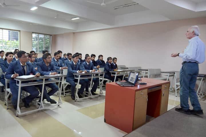 Dr DY Patil Biotechnology and Bioinformatics Institute, Pune campus photo 4