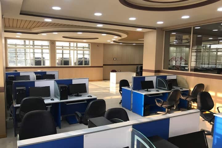 HIMS Hassan campus photo 2