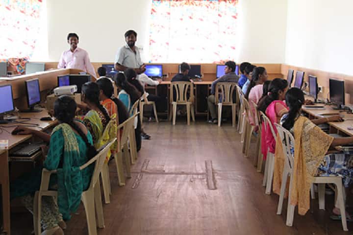 SRM Trichy Arts and Science College, Tiruchirappalli campus photo 3