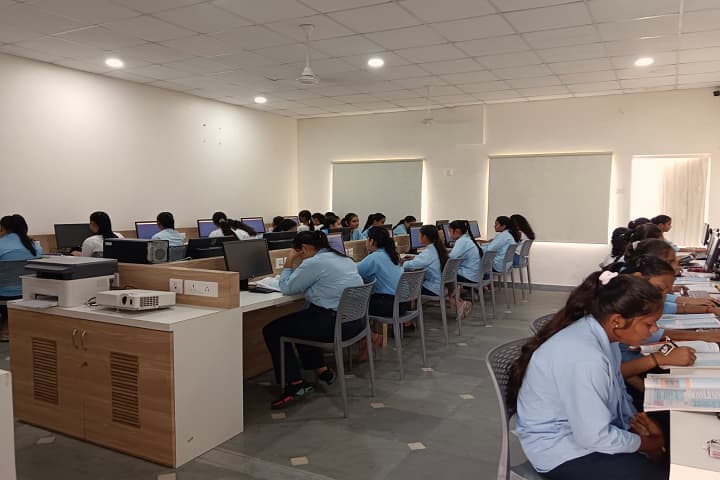 Smt Kaushalyadevi Maheshwari Mahila Mahavidyalaya, Nagpur campus photo 2