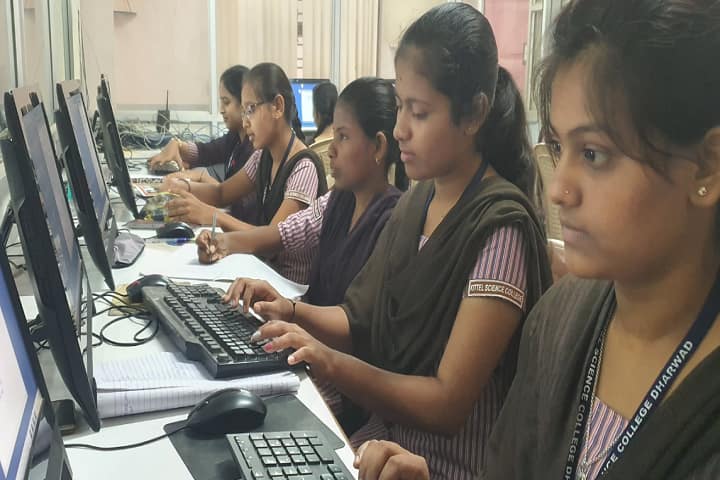 Kittel Science College, Dharwad campus photo 2
