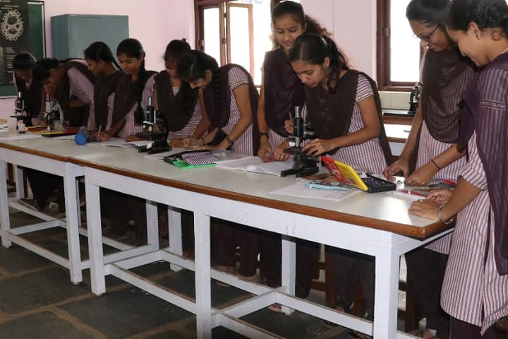 Kittel Science College, Dharwad campus photo 6