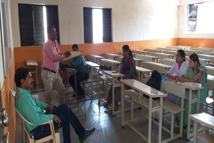 Late Sow Sheshabai Sitaram Mundhe Arts College, Gangakhed campus photo 3