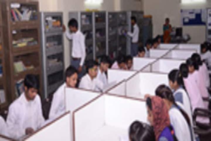 Khusro Degree College, Shahjahanpur campus photo 2
