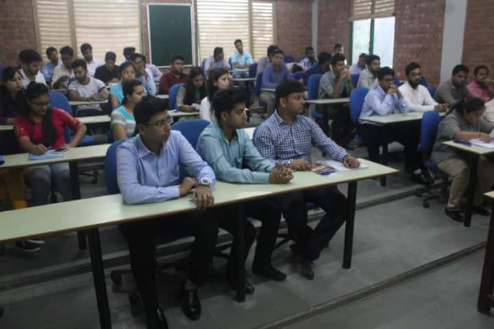NIILM Centre for Management Studies, Greater Noida campus photo 2