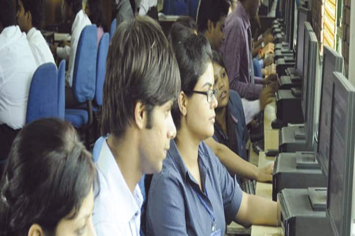 NIILM Centre for Management Studies, Greater Noida campus photo 4