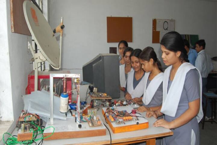 Vindhya Institute of Technology and Science, Jabalpur campus photo 6