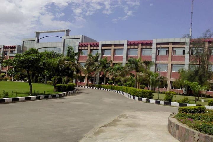 Shaheed Udham Singh College of Engineering and Technology, Mohali campus photo 2
