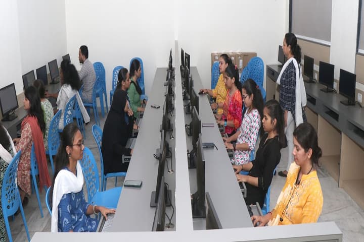 Tilak Education Society's Sarada Kurup College of Education, Navi Mumbai campus photo 4