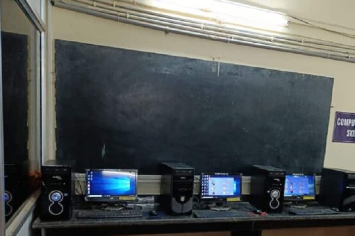 KE Board's First Grade Arts and Commerce College, Dharwad campus photo 5