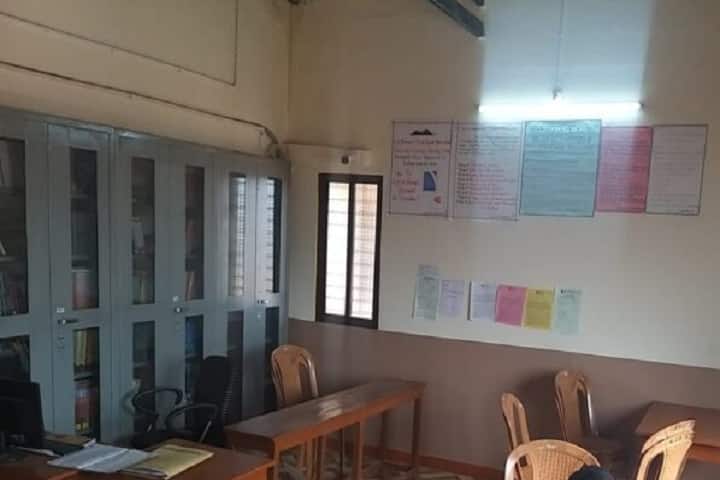 KE Board's First Grade Arts and Commerce College, Dharwad campus photo 6