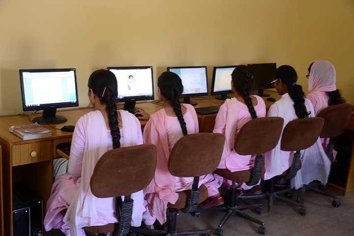 Maharaj Lal Dass Brahma Nand Bhuriwale Garibdassi Girls College, Balachaur campus photo 3